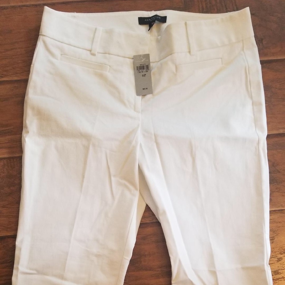 Ann Taylor  Woman’s cropped pants (C bin) - Picture 4 of 5